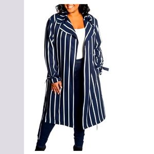NWT Super cute Rachel Roy trench size medium w/o belt